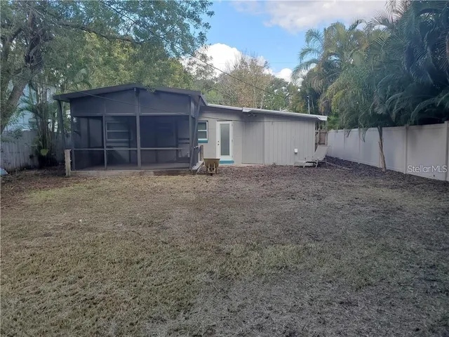 $2,250 | 391 Kentucky Avenue, Crystal Beach, FL 34681