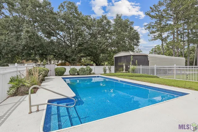 $319,900 | 13509 Joe Gautreaux Road, Gonzales, LA 70737