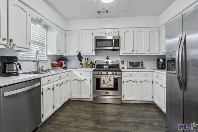 $319,900 | 13509 Joe Gautreaux Road, Gonzales, LA 70737