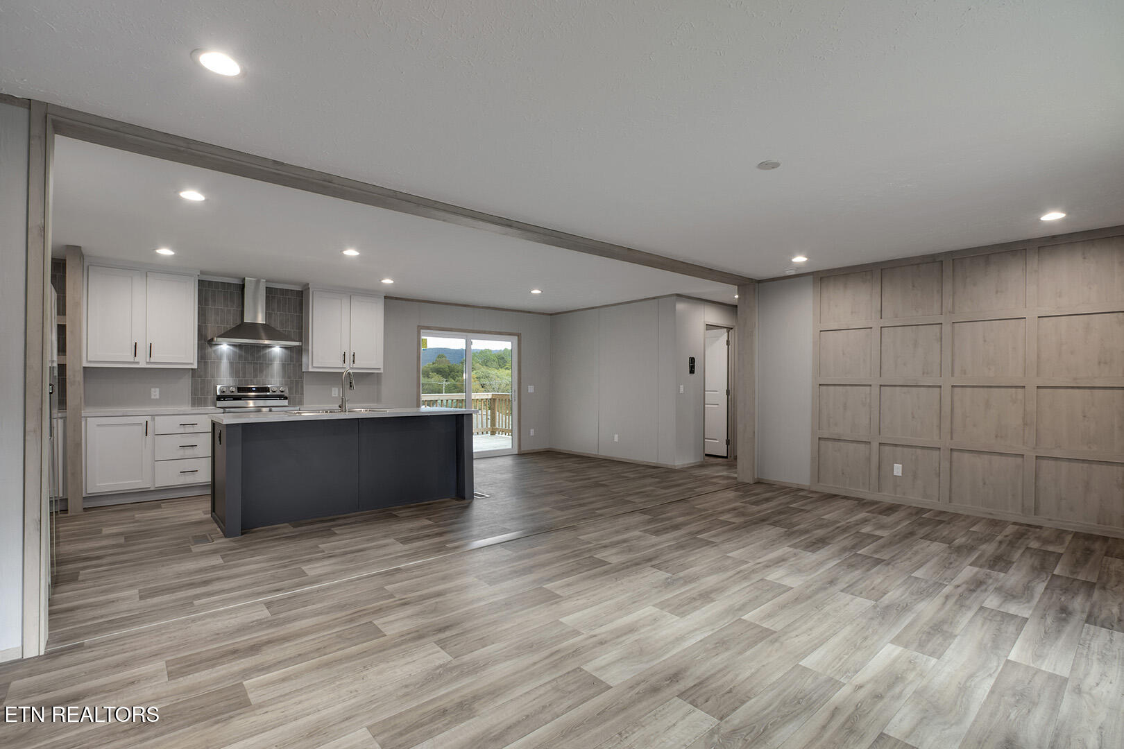 722 Posey Road Etowah, TN 37331 - Photo 18 of 52 07_PoseyRoad_722_Living01