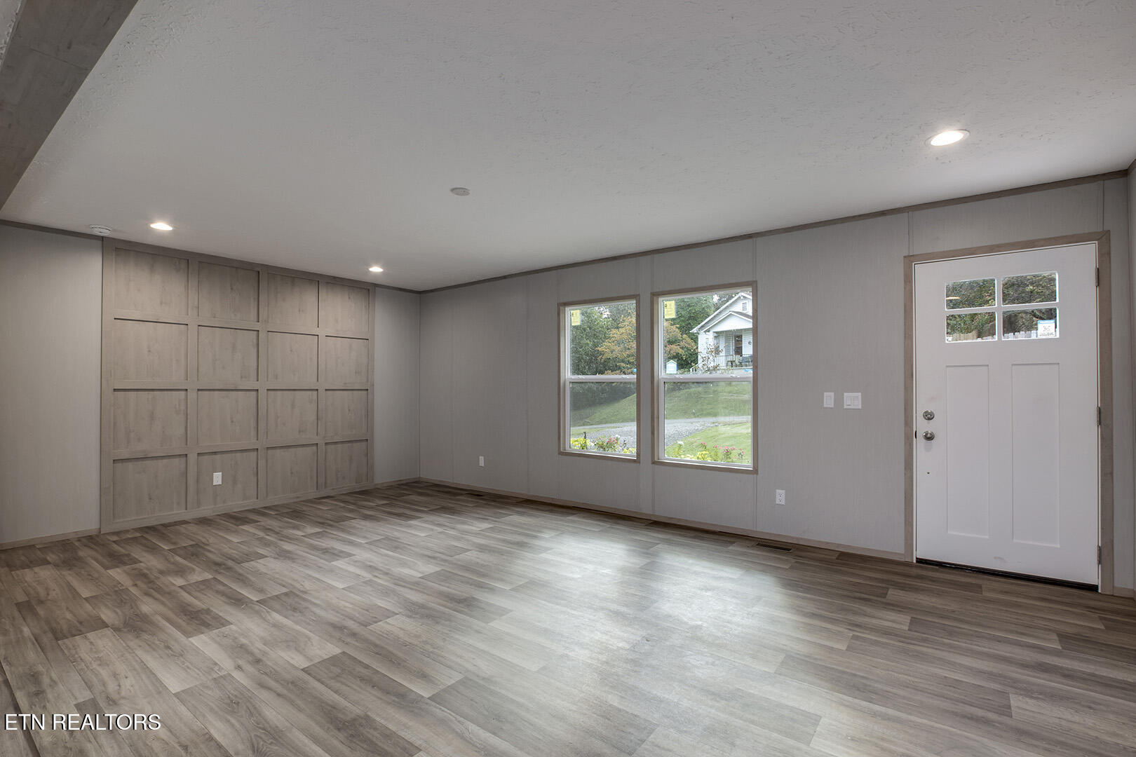 722 Posey Road Etowah, TN 37331 - Photo 19 of 52 08_PoseyRoad_722_Living02