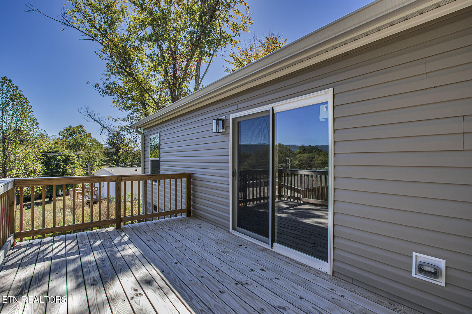 722 Posey Road Etowah, TN 37331 - Photo 33 of 52 23_PoseyRoad_722_Deck02