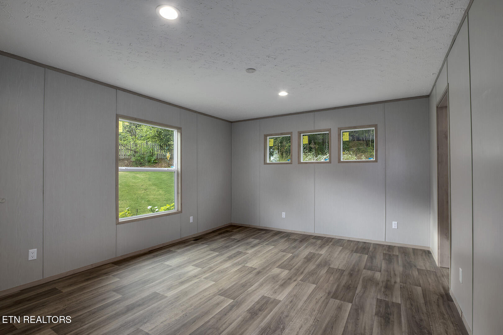 722 Posey Road Etowah, TN 37331 - Photo 36 of 52 26_PoseyRoad_722_MasterBedroom01