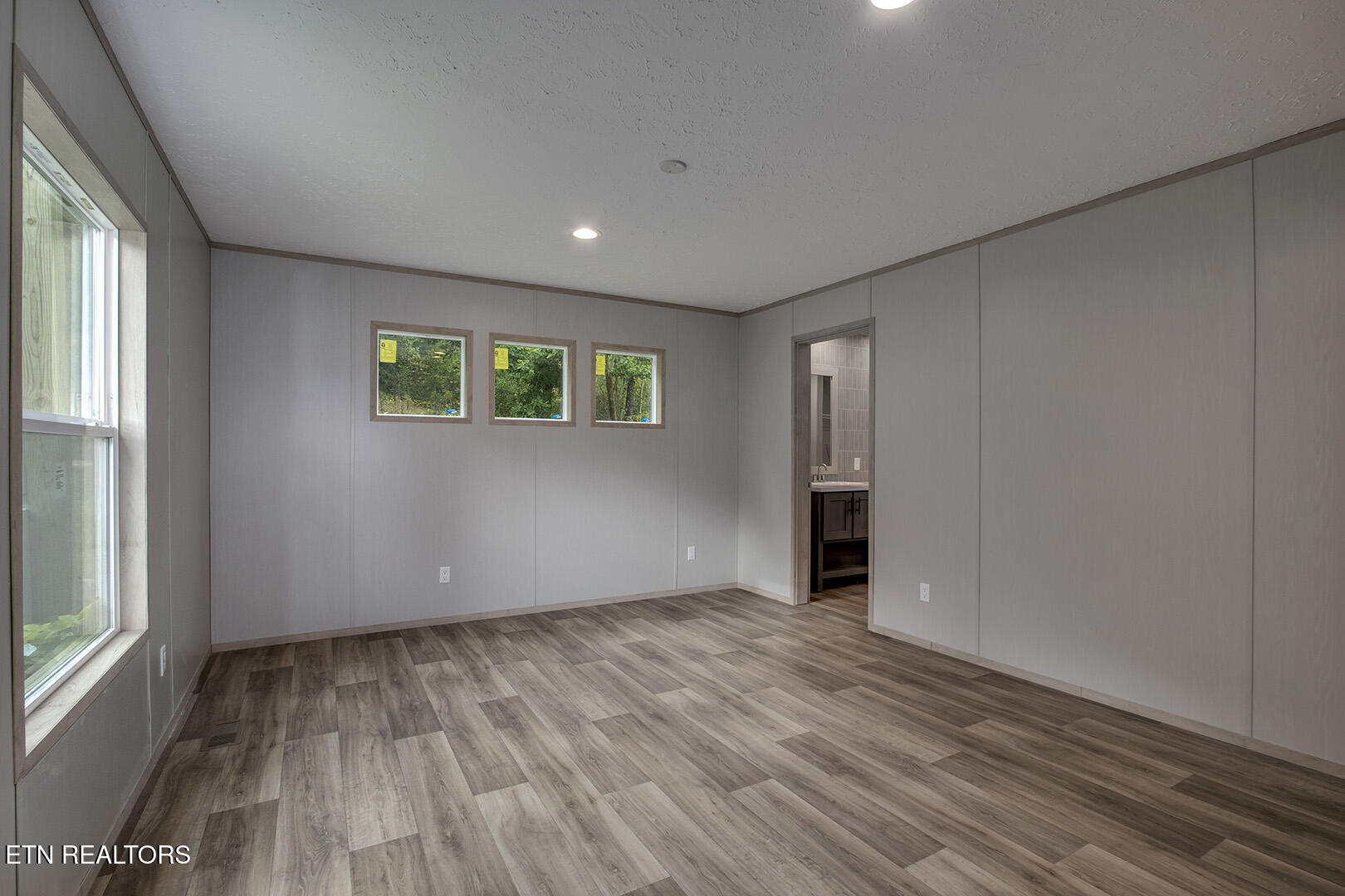 722 Posey Road Etowah, TN 37331 - Photo 37 of 52 27_PoseyRoad_722_MasterBedroom02