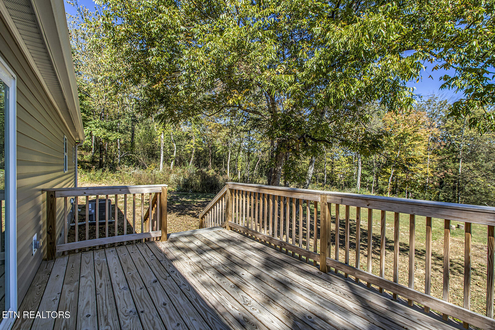 722 Posey Road Etowah, TN 37331 - Photo 6 of 52 21_PoseyRoad_722_Deck01