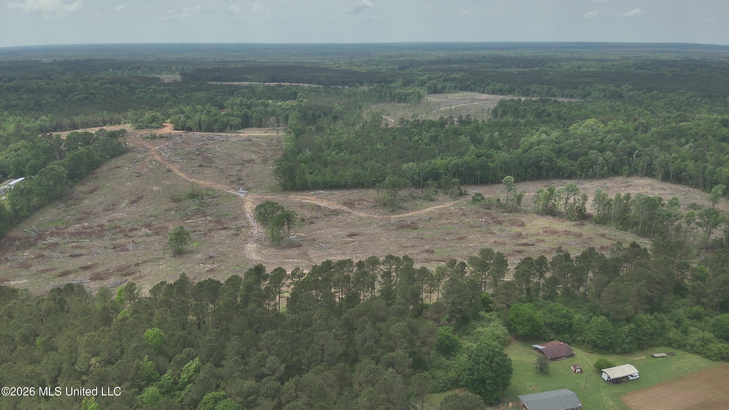 559 Smith County Road Pulaski, MS 39152 - Photo 5 of 32 DJI_20260427131904_0016_V