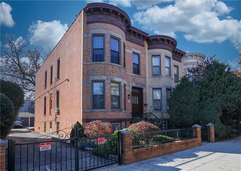 578 Ovington Avenue Brooklyn, NY 11209 - Photo 2 of 40 a front view of a house with garden