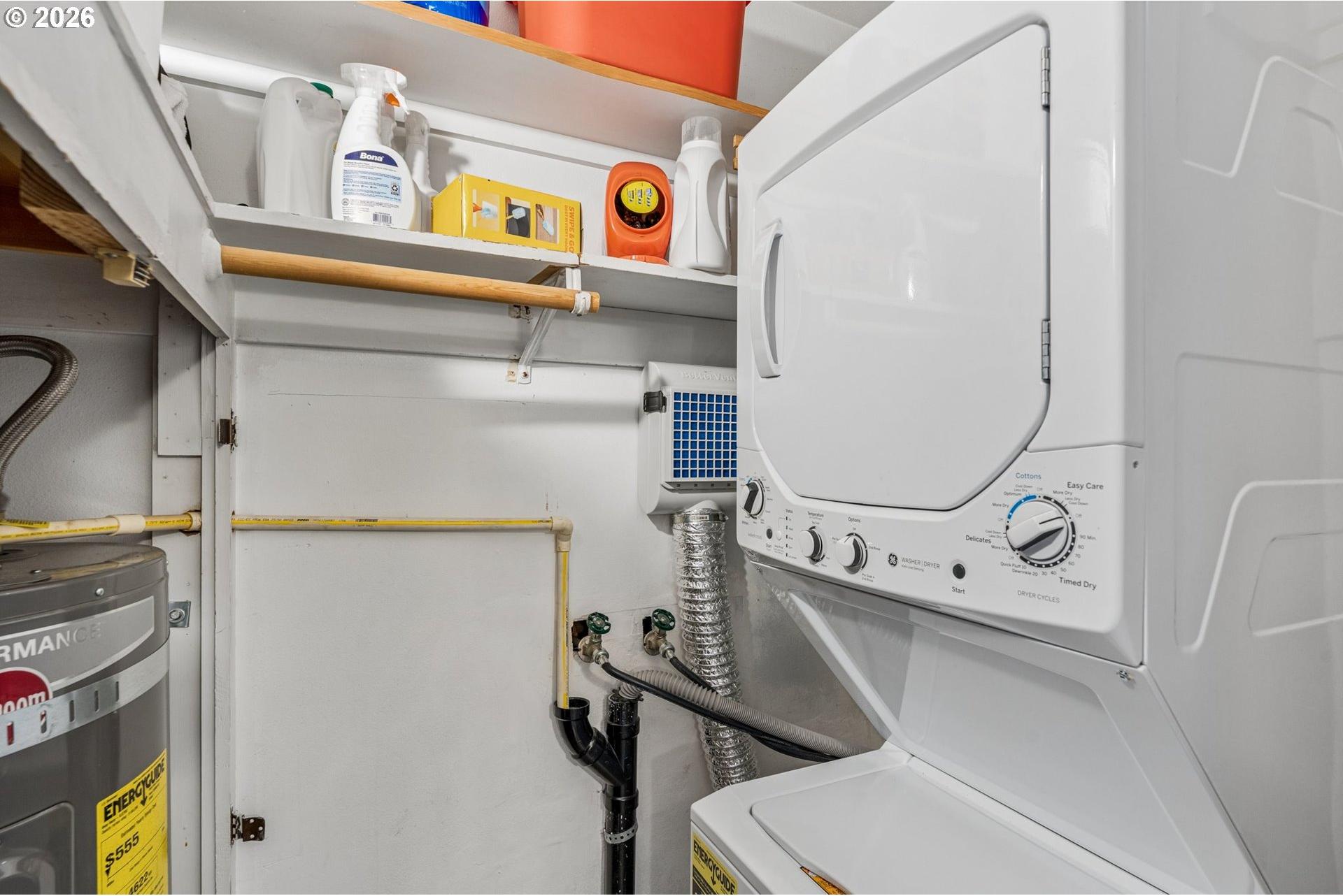 4460 Southwest Scholls Ferry Road Portland, OR 97225 - Photo 16 of 24 Laundry