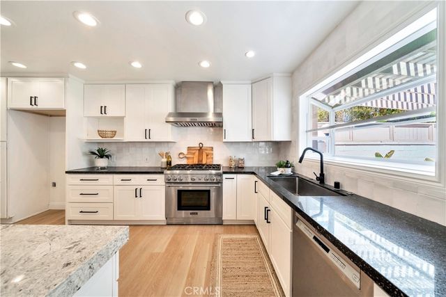 $1,942,500 | 1442 Walgrove Avenue, Los Angeles, CA 90066