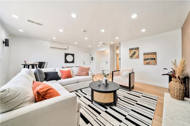 $1,942,500 | 1442 Walgrove Avenue, Los Angeles, CA 90066