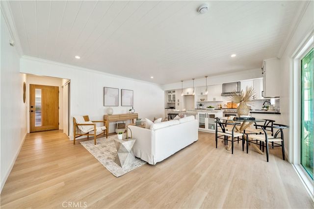 $1,942,500 | 1442 Walgrove Avenue, Los Angeles, CA 90066