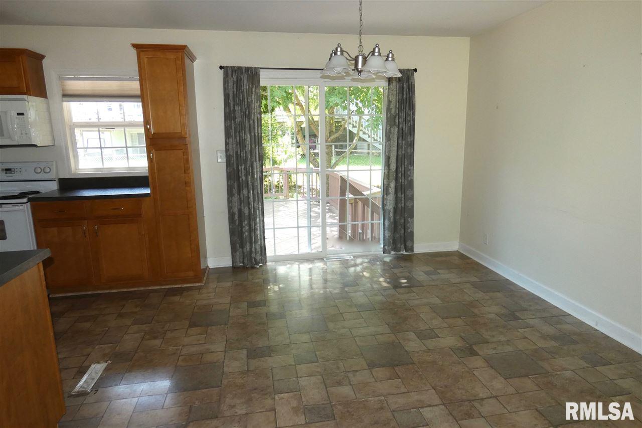 6303 North Hamilton Road Peoria, IL 61614 - Photo 8 of 21 Gallery Image 8
