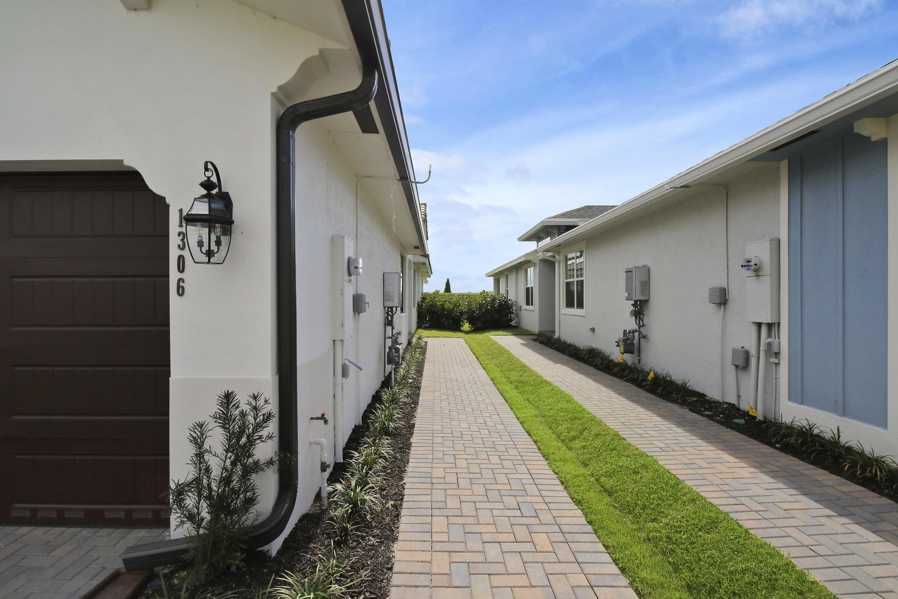 1306 Tangled Orch Trace Loxahatchee, FL 33470 - Photo 11 of 30 House2-2