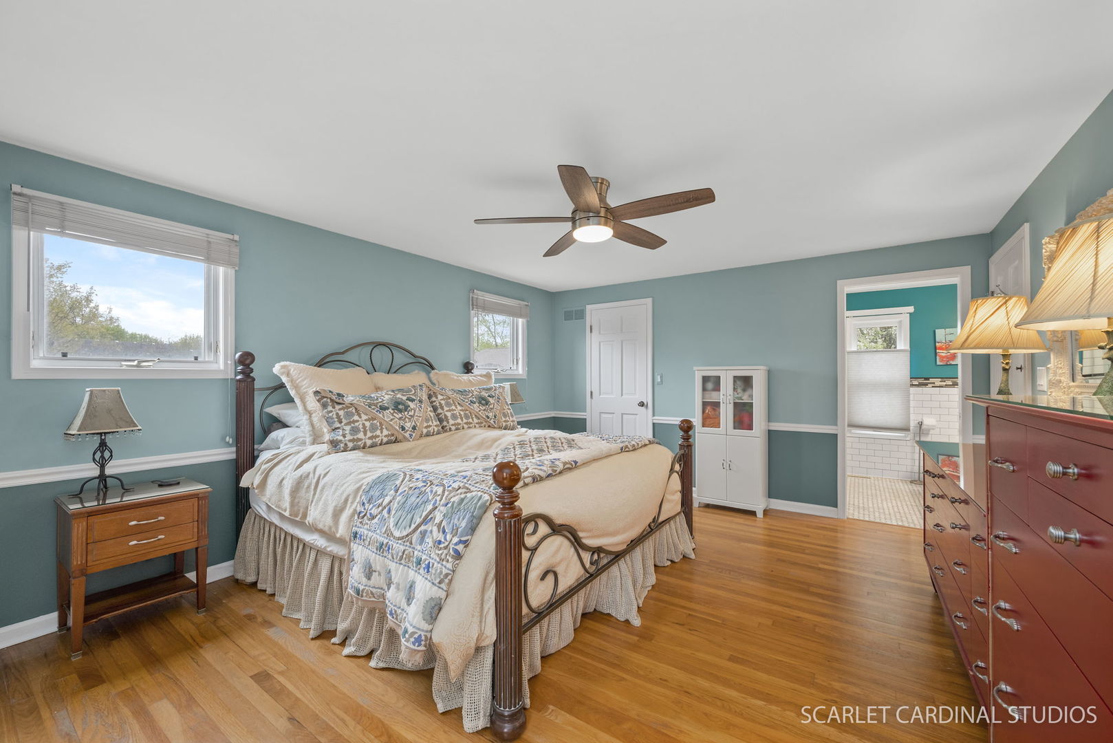 188 Hamilton Lane Wheaton, IL 60189 - Photo 14 of 34 a bedroom with a bed and a dresser