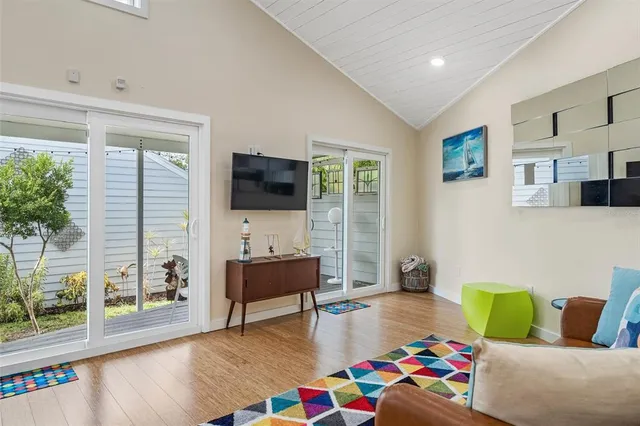 $3,800 | 1500 9th Avenue North, St. Petersburg, FL 33705