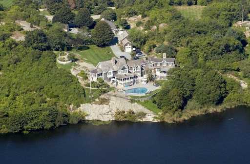 8 Ocean Heights Road Newport, RI 02840 - Photo 2 of 2 View.