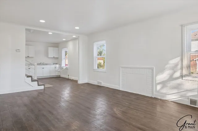 $159,900 | 15375 Sussex Street, Detroit, MI 48227