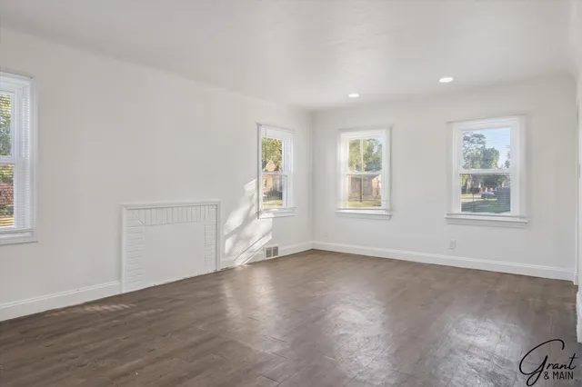 $159,900 | 15375 Sussex Street, Detroit, MI 48227