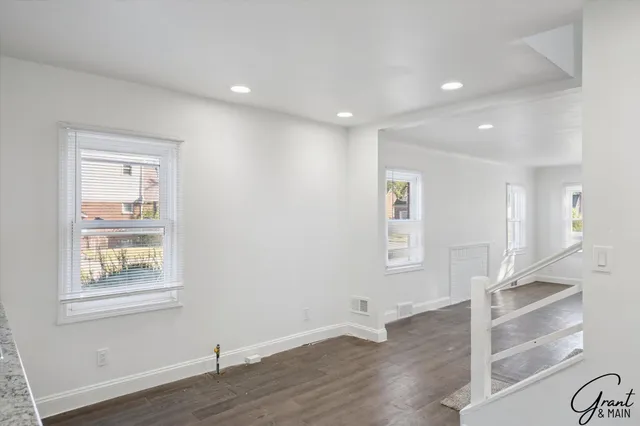 $159,900 | 15375 Sussex Street, Detroit, MI 48227