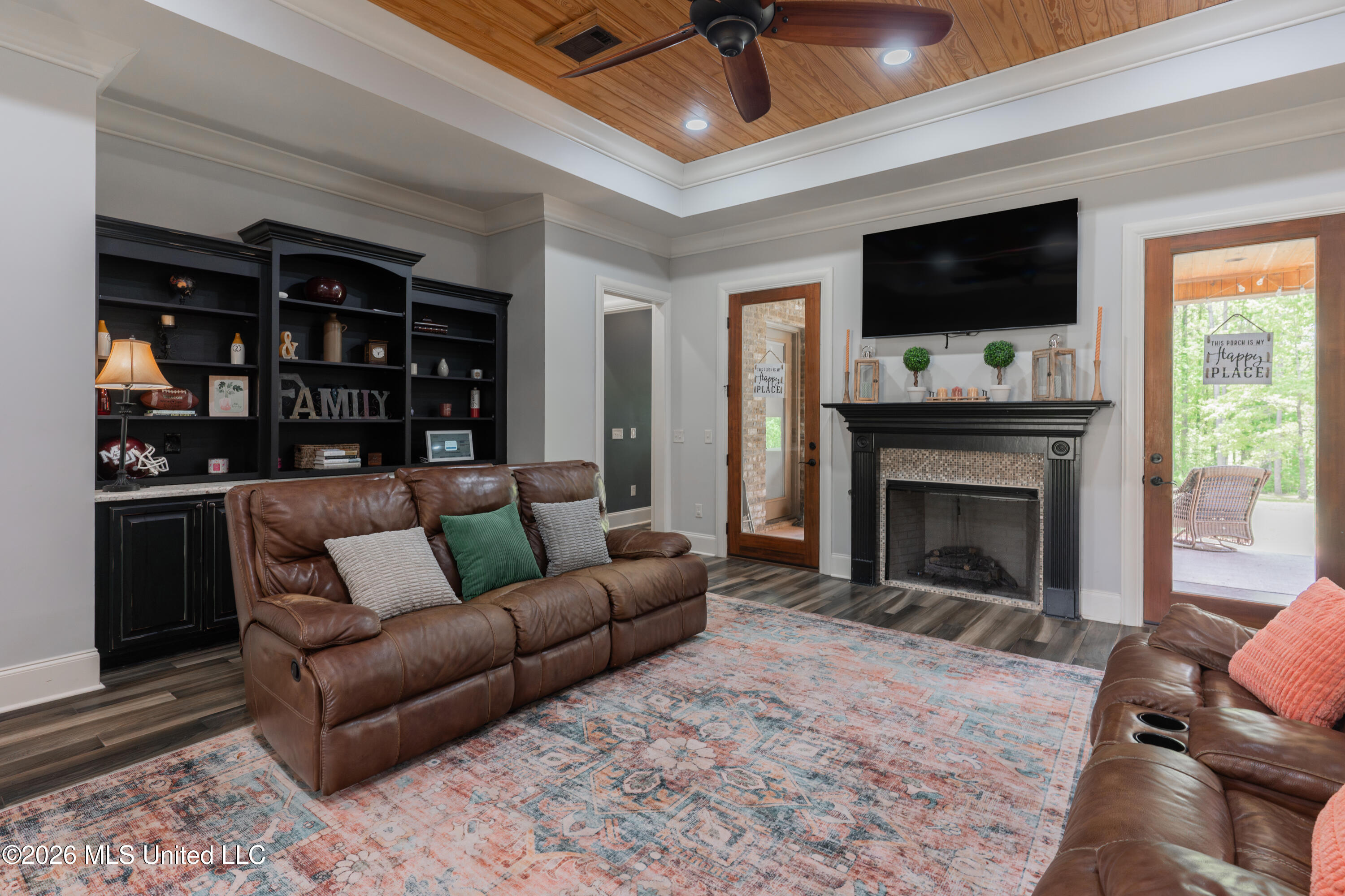 517 View Pointe Drive Clinton, MS 39056 - Photo 23 of 100 23-LivingRoom.