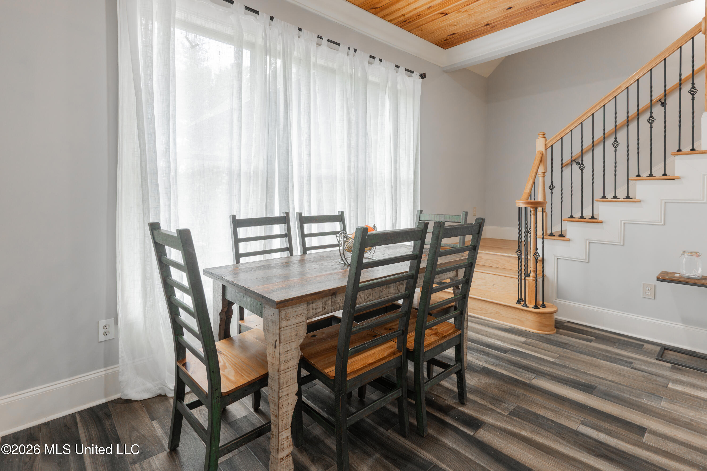 517 View Pointe Drive Clinton, MS 39056 - Photo 29 of 100 29-EatInKitchen