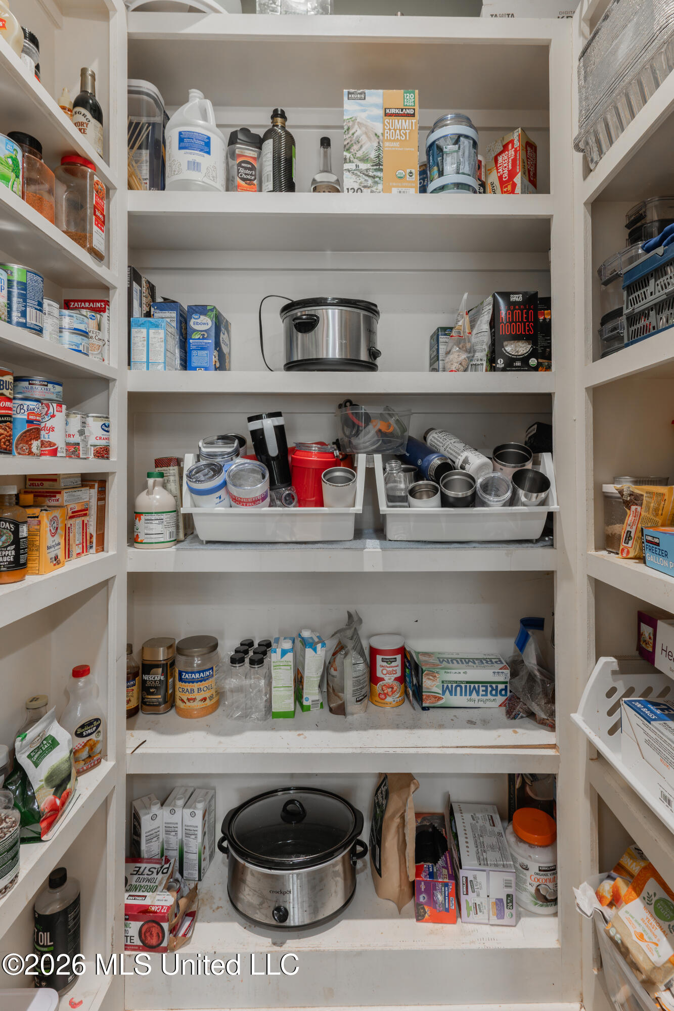 517 View Pointe Drive Clinton, MS 39056 - Photo 41 of 100 42-Pantry