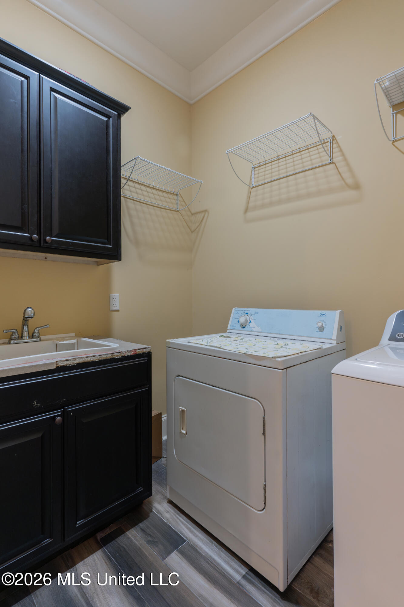 517 View Pointe Drive Clinton, MS 39056 - Photo 43 of 100 44-LaundryRoom