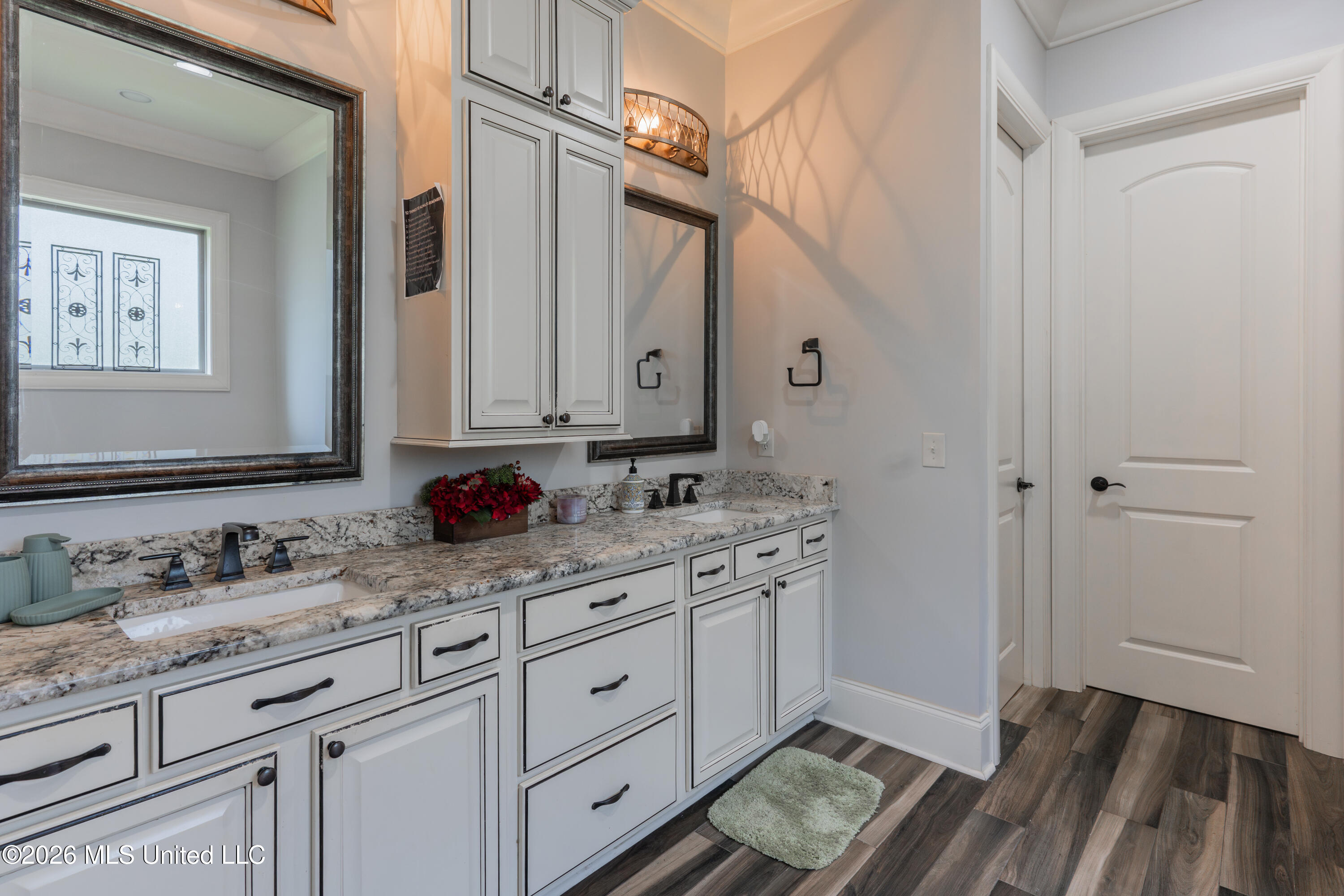 517 View Pointe Drive Clinton, MS 39056 - Photo 47 of 100 48-PrimaryBathroom