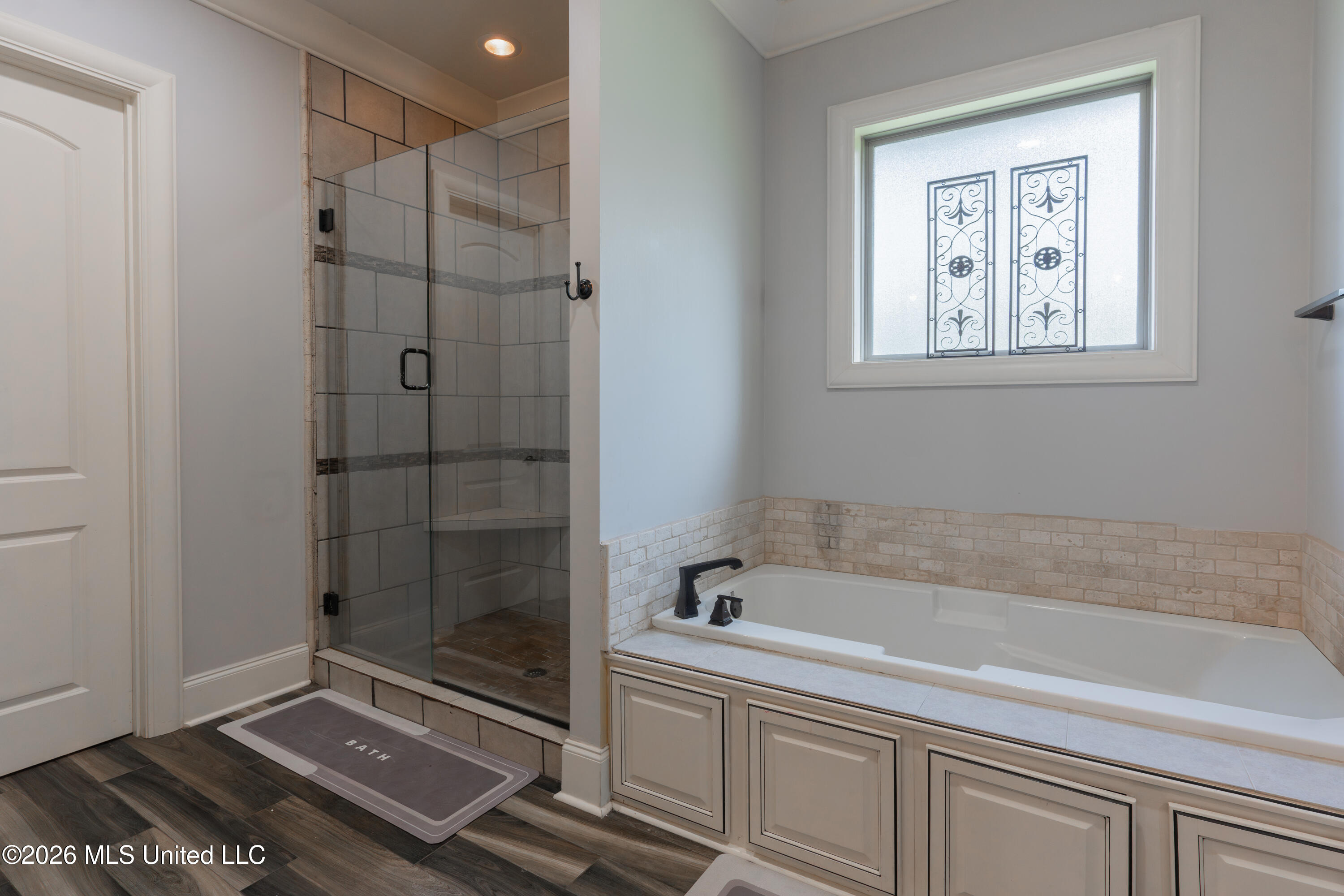 517 View Pointe Drive Clinton, MS 39056 - Photo 50 of 100 51-PrimaryBathroom