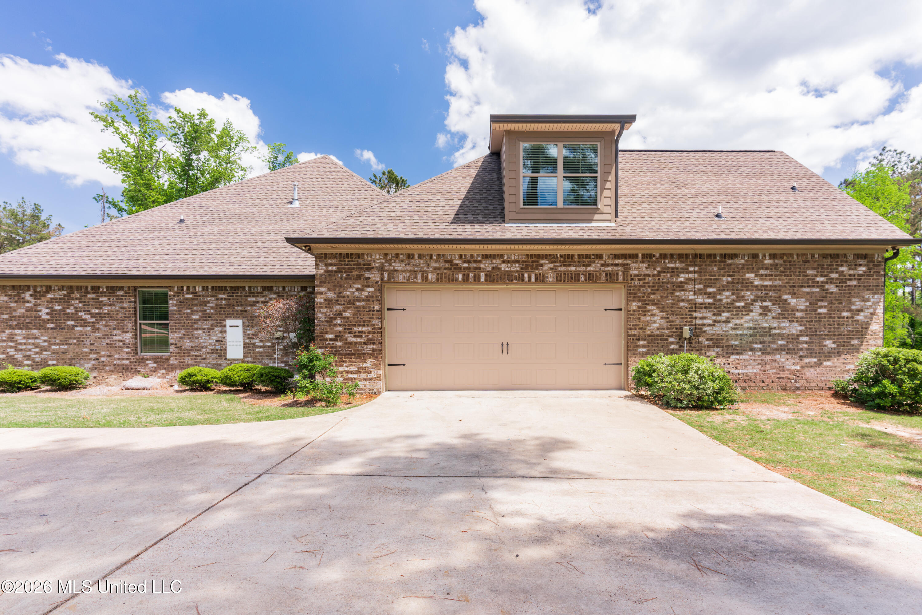 517 View Pointe Drive Clinton, MS 39056 - Photo 5 of 100 5-Front