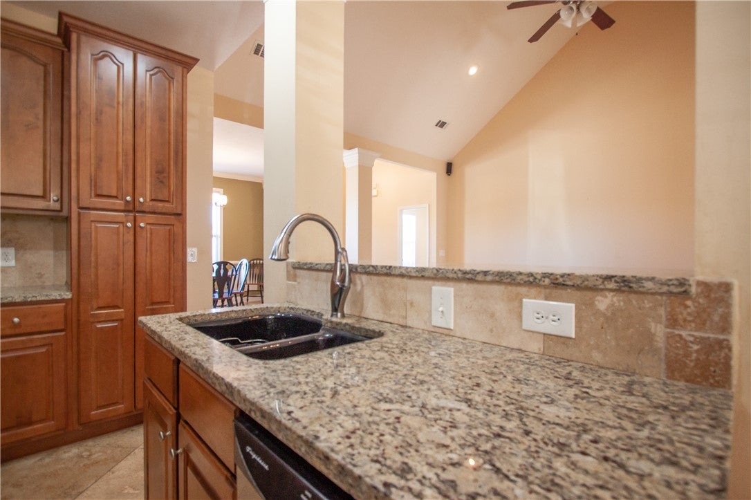 902 Cutler Ridge Court Opelika, AL 36801 - Photo 17 of 37 Gallery Image 17