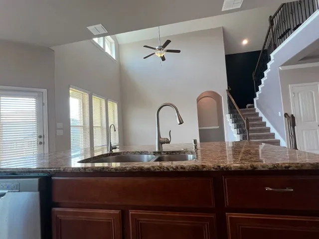 $2,295 | 326 Adoquin Trail, Buda, TX 78610