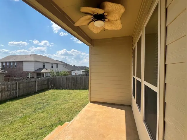 $2,295 | 326 Adoquin Trail, Buda, TX 78610