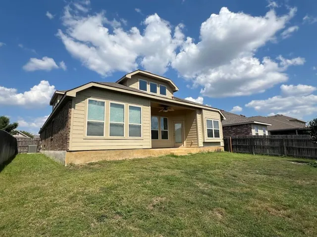 $2,295 | 326 Adoquin Trail, Buda, TX 78610