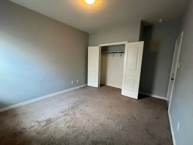 $2,295 | 326 Adoquin Trail, Buda, TX 78610