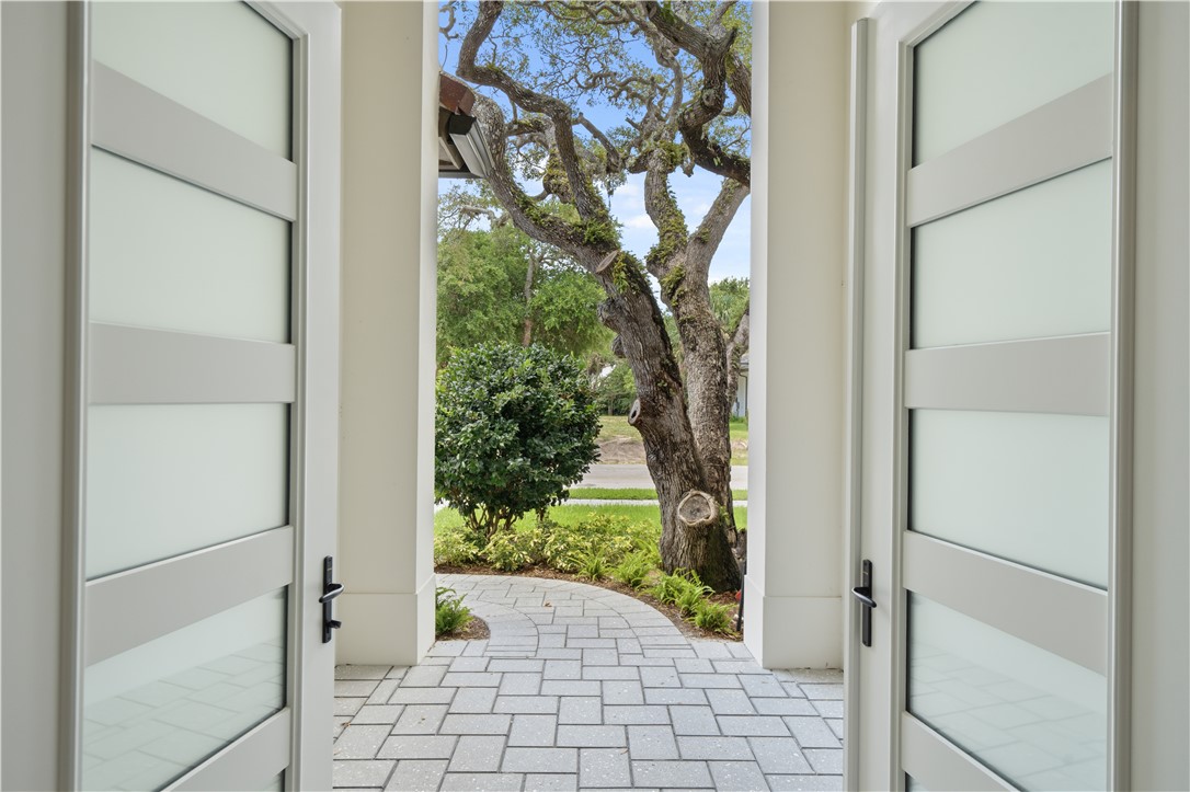 9108 Seaglass Road Vero Beach, FL 32963 - Photo 3 of 22