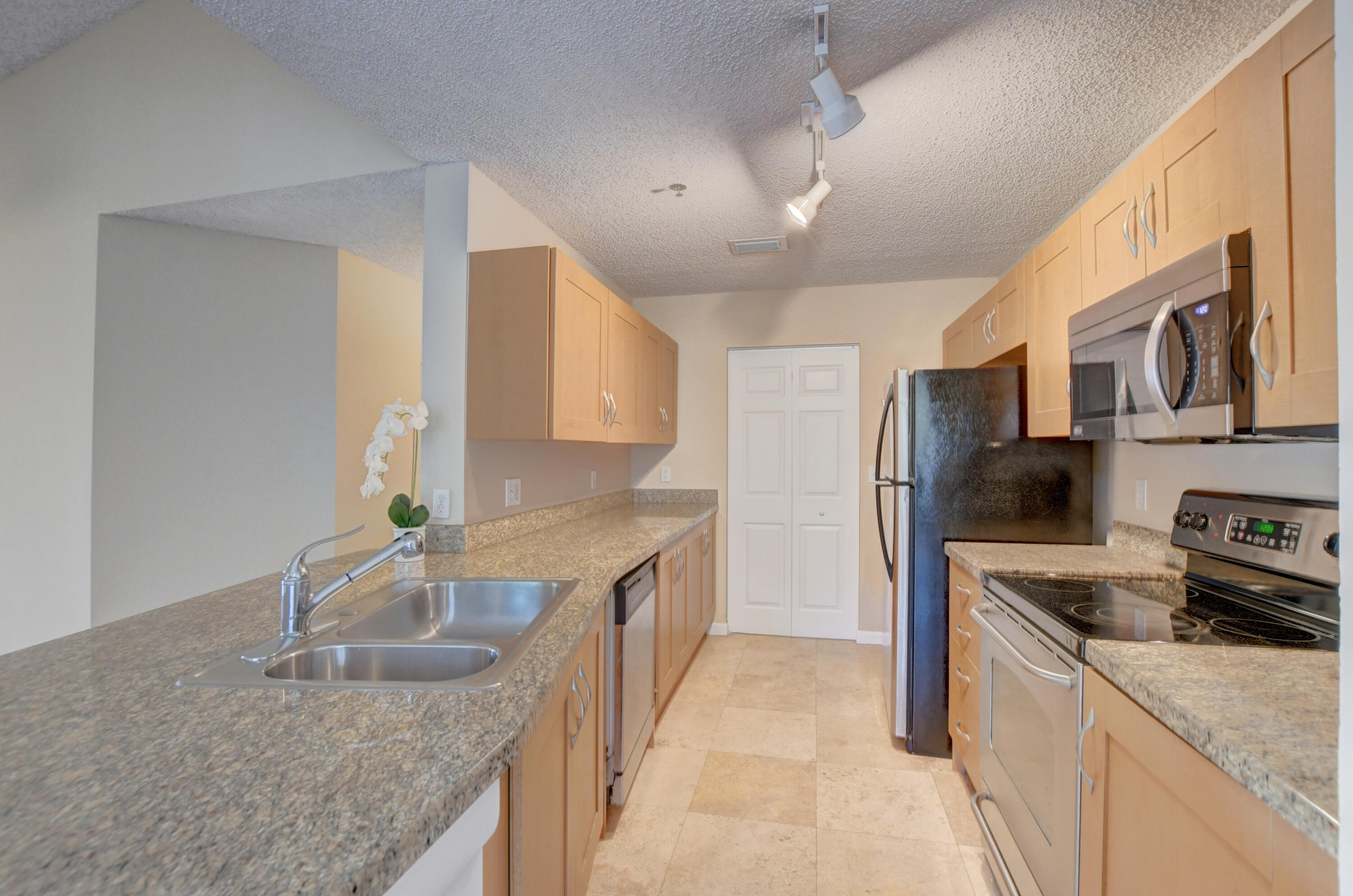 3111 Clint Moore Road, Unit 207 Boca Raton, FL 33496 - Photo 9 of 39 Lots of counter space