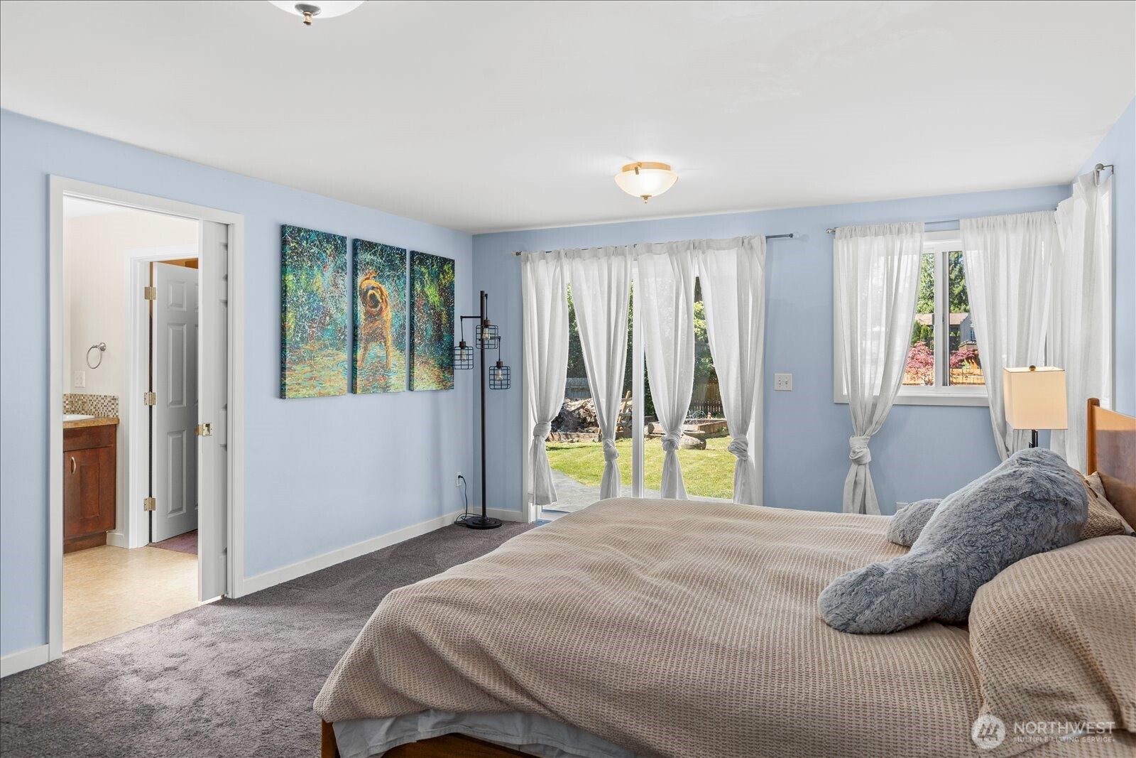 8119 190th Street Southwest Edmonds, WA 98026 - Photo 13 of 37