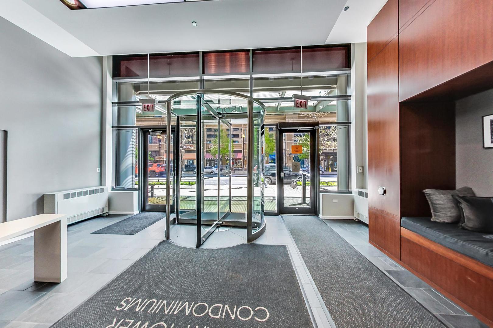 520 South State Street, Unit 1506 Chicago, IL 60605 - Photo 3 of 37