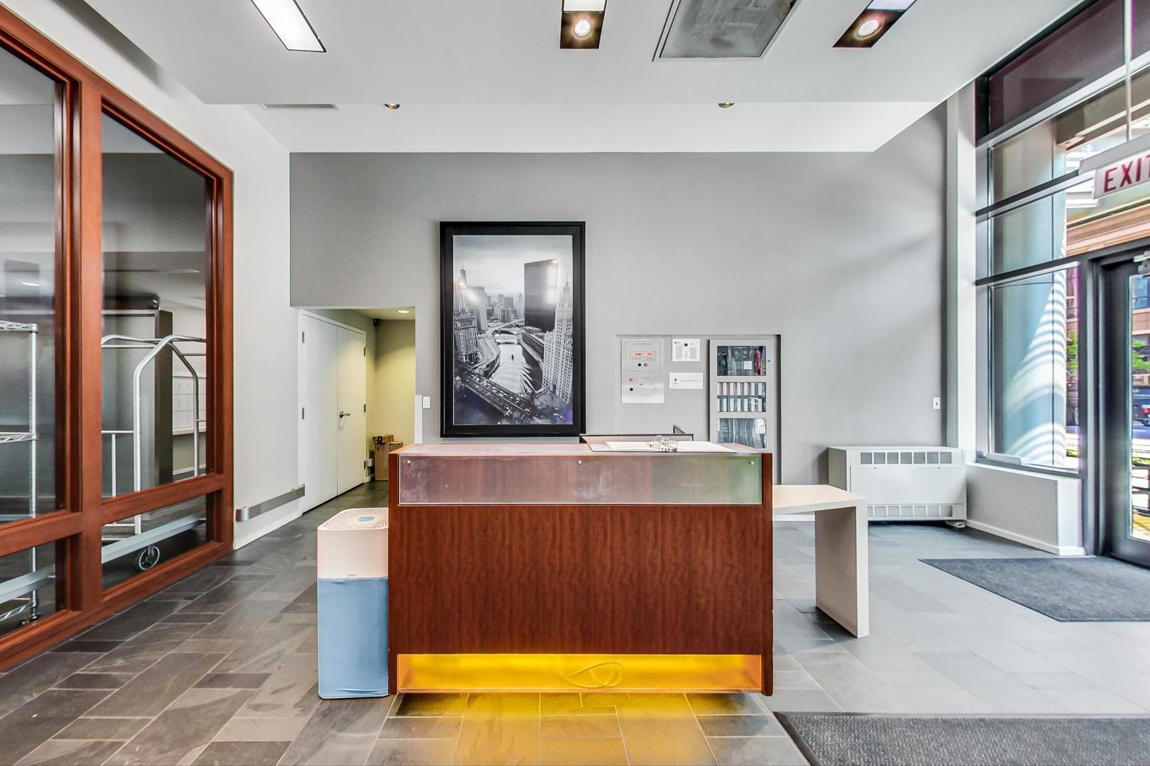 520 South State Street, Unit 1506 Chicago, IL 60605 - Photo 4 of 37