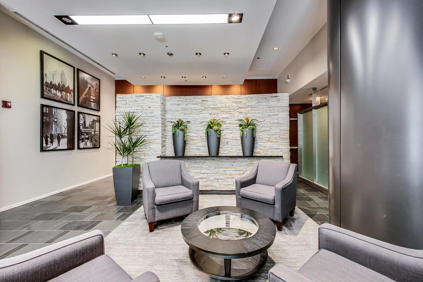 520 South State Street, Unit 1506 Chicago, IL 60605 - Photo 5 of 37