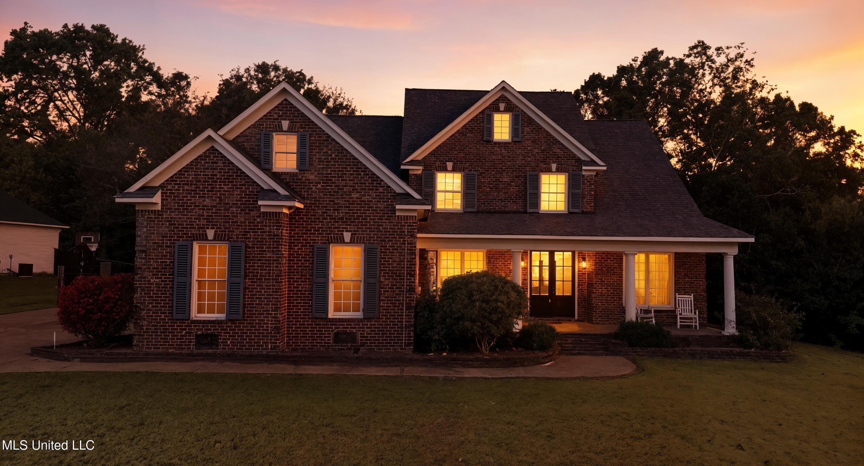 2948 Grove Meadows Drive Nesbit, MS 38651 - Photo 2 of 51 1_2948_grove_meadows_dr_southaven_ms_386