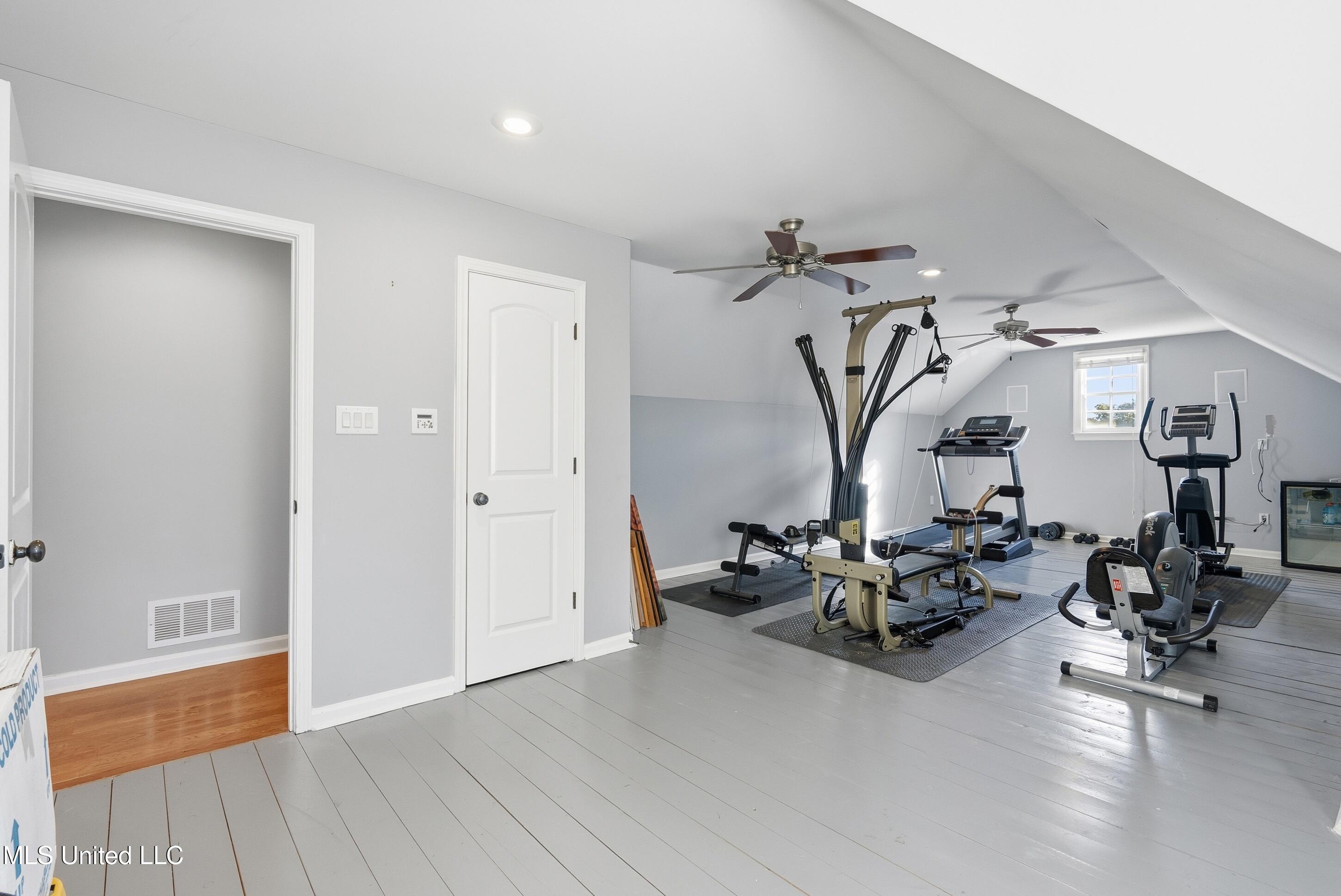 2948 Grove Meadows Drive Nesbit, MS 38651 - Photo 29 of 51 29_2948_grove_meadows_dr_southaven_ms_38