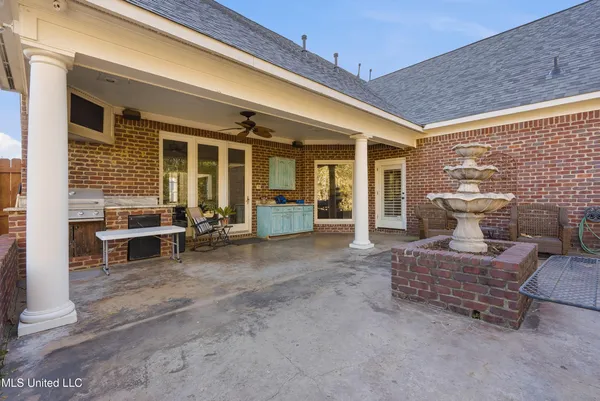 $499,000 | 2948 Grove Meadows Drive, Nesbit, MS 38651