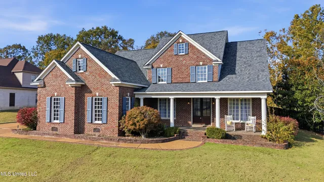 $555,000 | 2948 Grove Meadows Drive, Nesbit, MS 38651
