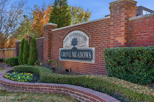 $555,000 | 2948 Grove Meadows Drive, Nesbit, MS 38651