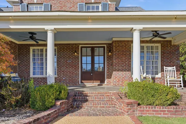 $499,000 | 2948 Grove Meadows Drive, Nesbit, MS 38651