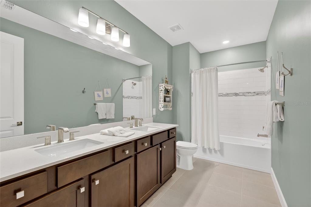 5470 Silverside Pne Court Lakewood Ranch, FL 34211 - Photo 40 of 74