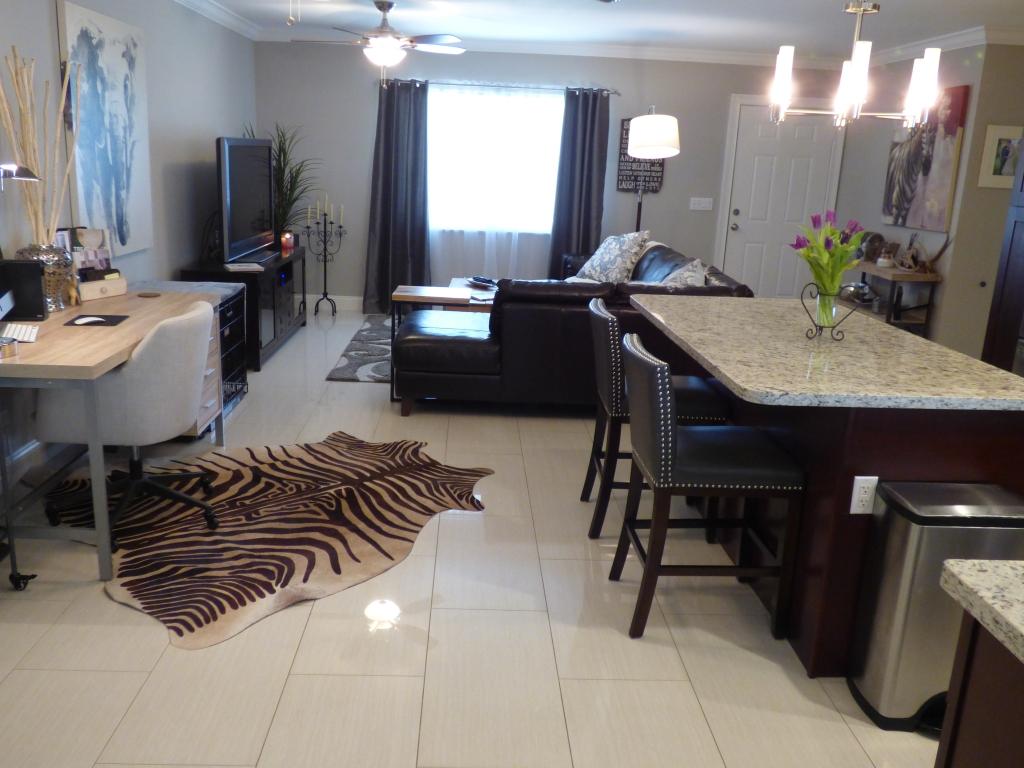 1180 Southwest 11th Street Boca Raton, FL 33486 - Photo 5 of 32 Kitchen Eat in or Office