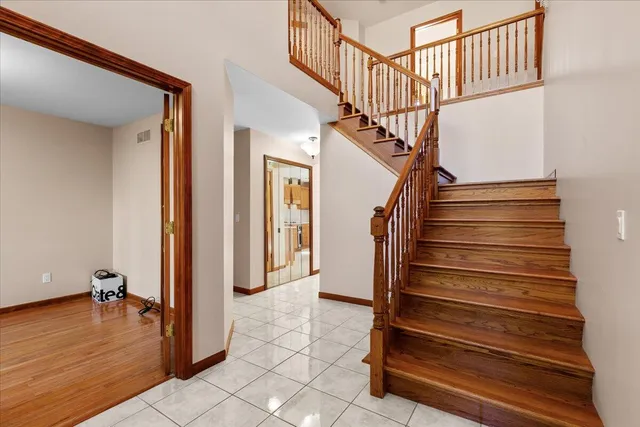 $749,900 | 138 Evaline Drive, Troy, MI 48085